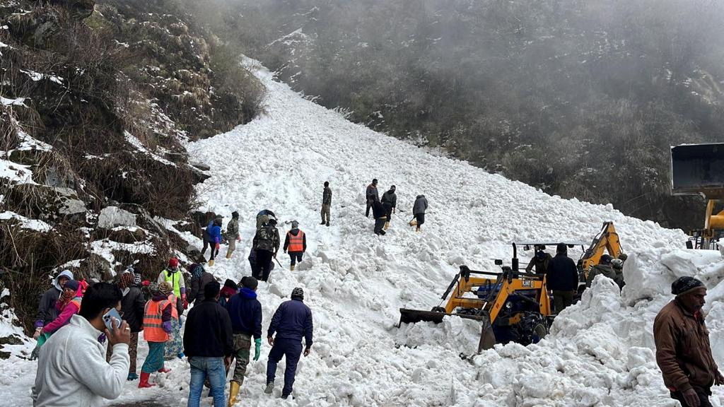 सिक्किममा हिउँ पहिरोमा ३ नेपालीको मृत्यु